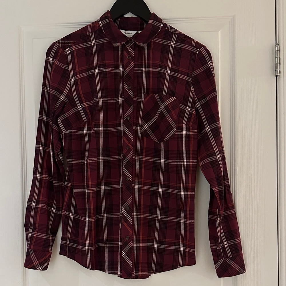 Reitmans Burgundy Plaid Button Down Shirt, size small